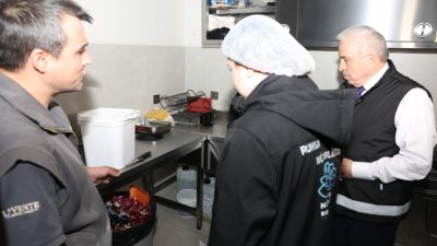 Nilüfer Belediyesi, yaklaşan Ramazan ayı öncesinde gıda işletmelerine yönelik denetimlerini