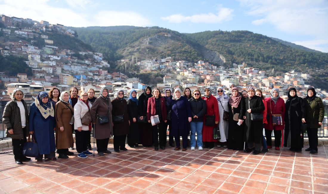 Osmangazi Belediyesi, ilçede yaşayan kadınların Bursa’nın doğal güzelliklerini, tarihi mirasını