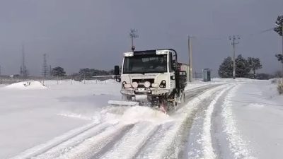 Osmangazi Belediyesi Fen İşleri Müdürlüğü ekipleri, ilçenin yüksek kesimlerinde etkili
