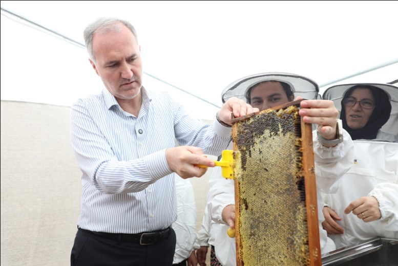 İnegöl Belediyesi, tarımı güçlendirmek ve üreticiyi desteklemek adına uyguladığı politikalarla