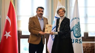 Yıldırım Belediyesi’nin, Bursa’nın fethinin 700’üncü yılı nedeniyle düzenlediği ‘Fetih Söyleşileri’