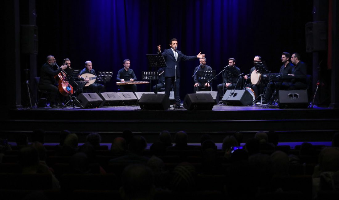 Bursa’da tasavvuf müziği gecesi Bursa Büyükşehir Belediyesi, kentin dört bir yanında düzenlediği etkinliklerle Ramazan