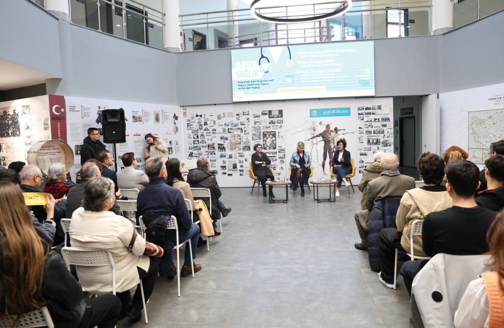 Nilüfer Belediyesinden sigaraya karşı bilimsel söyleşi - Nilüfer Belediyesinin düzenlediği söyleşide, sigara ve elektronik sigara bağımlılığı