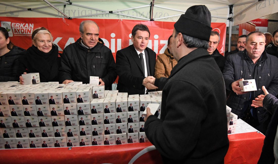 Osmangazi Belediye Başkanı Erkan Aydın, Berat Kandili dolayısıyla Çiftehavuzlar Mahallesi