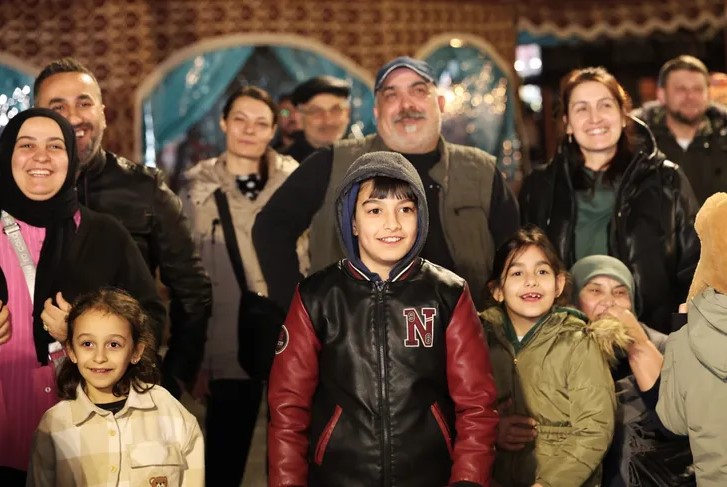 Osmangazi’de Ramazan bir başka güzel geçiyor Osmangazi Belediyesi’nin düzenlediği “Osmangazi Ramazan Sokağı” etkinlikleri, yoğun ilgi görmeye