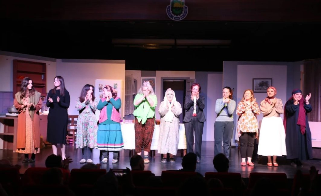 İnegöl Belediyesi Şehir Tiyatrosu’nun Aralık ayında ilk kez sahneye taşıdığı