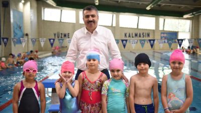 Spor alanındaki yatırım, proje ve başarılarıyla Bursa'ya örnek olan Yıldırım