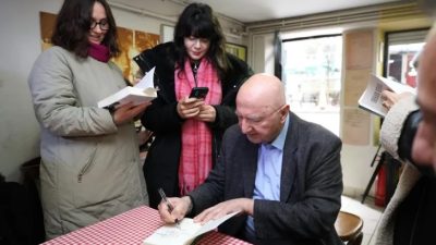 Kültür ve sanata verdiği desteklerle toplumun gelişimine önemli katkılar sunan