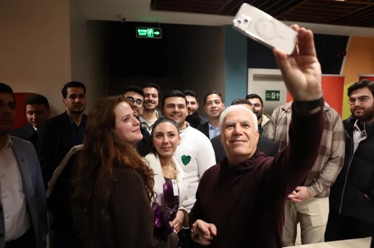 Bursa Büyükşehir Belediye Başkanı Mustafa Bozbey, Görükle Gençlik Merkezi’nde düzenlenen