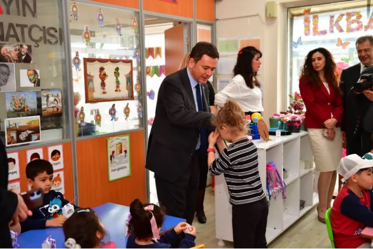 Osmangazi Belediye Başkanı Erkan Aydın, Minik Kalpler Kreş ve Gündüz