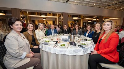 Bursa’nın iş dünyası ve sivil toplum temsilcisi kadınları, 8 Mart